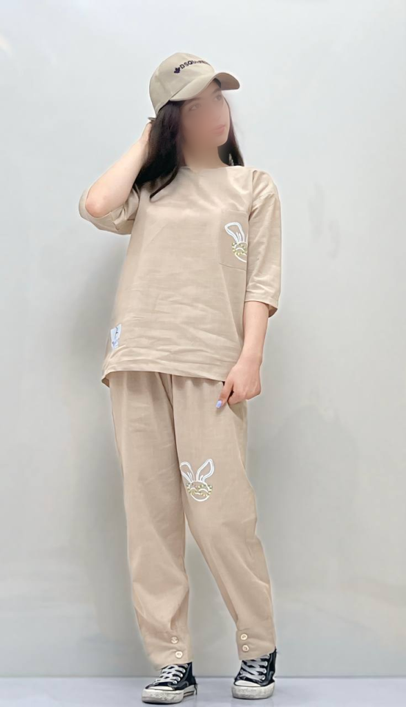 ست بلوز شلوارلنین بدون ابرفت جنس خنک مناسب بهار وتابستان کرمی