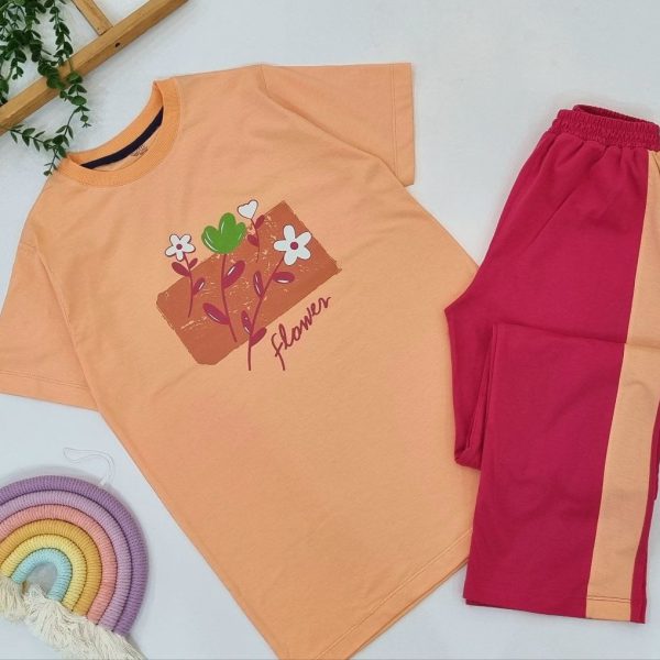 کست نوجوان دخترانه